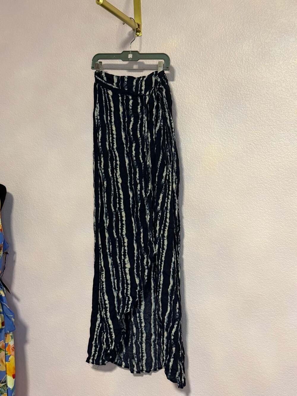Miss Me Pants Size M Navy Blue Tie Dye High Low Wrap